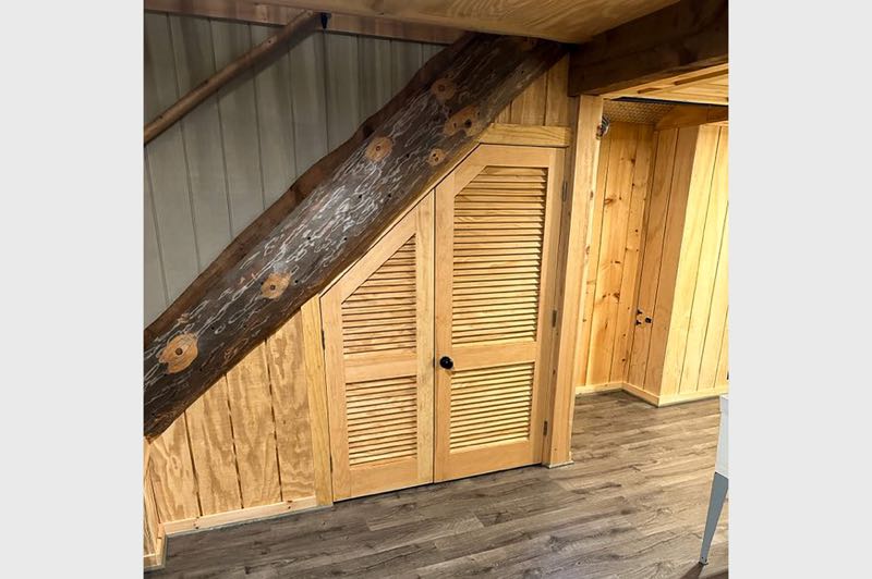 Rockville Molding - Doors & Stairs